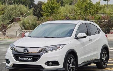 Honda Vezel, 2022 год, 1 630 820 рублей, 2 фотография