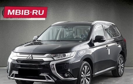 Mitsubishi Outlander III рестайлинг 3, 2022 год, 1 980 000 рублей, 4 фотография