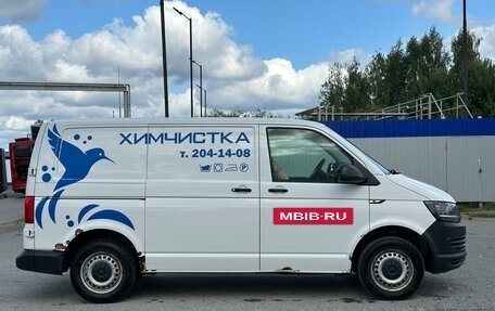 Volkswagen Transporter T6 рестайлинг, 2018 год, 2 200 000 рублей, 4 фотография
