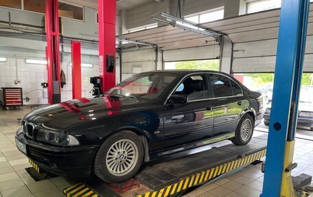 BMW 5 серия, 2001 год, 1 199 999 рублей, 2 фотография