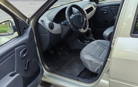 Renault Logan I, 2013 год, 700 000 рублей, 4 фотография