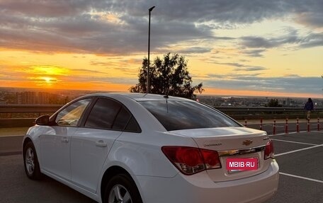 Chevrolet Cruze II, 2011 год, 790 000 рублей, 5 фотография