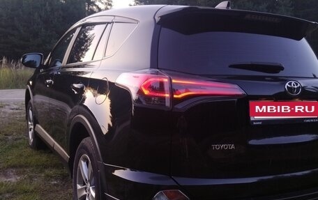 Toyota RAV4, 2019 год, 2 580 000 рублей, 5 фотография