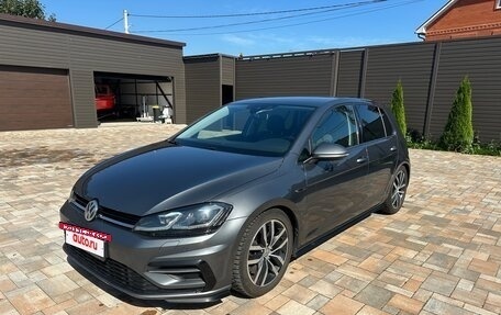 Volkswagen Golf VII, 2018 год, 2 200 000 рублей, 2 фотография