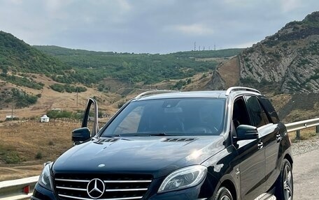Mercedes-Benz M-Класс AMG, 2012 год, 2 700 000 рублей, 3 фотография