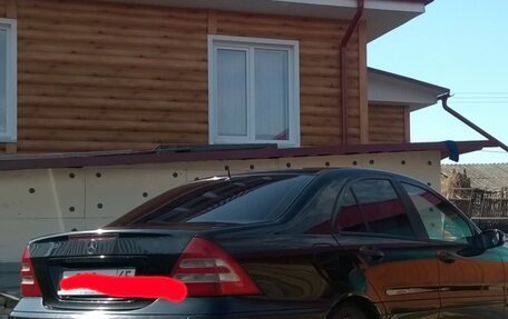 Mercedes-Benz C-Класс, 2004 год, 600 000 рублей, 2 фотография