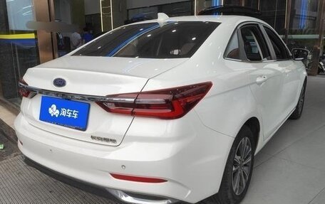Ford Escort, 2021 год, 871 000 рублей, 4 фотография