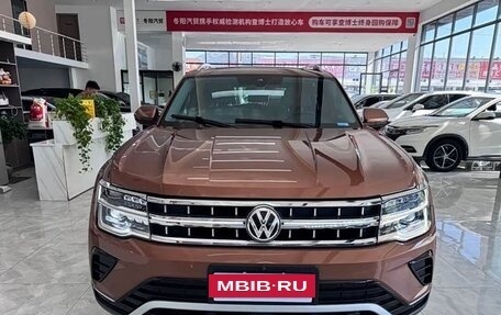 Volkswagen Teramont I, 2022 год, 3 700 000 рублей, 2 фотография