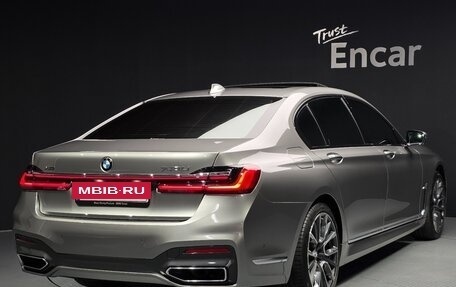 BMW 7 серия, 2021 год, 6 740 000 рублей, 2 фотография