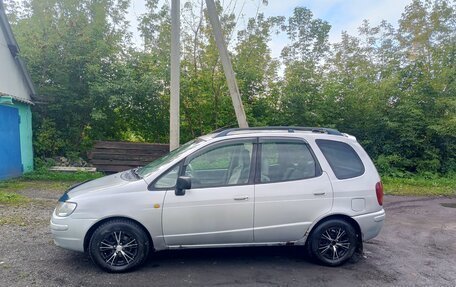 Toyota Corolla Spacio II, 1998 год, 430 000 рублей, 4 фотография