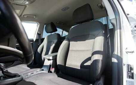 Hyundai Elantra VI рестайлинг, 2019 год, 1 660 000 рублей, 10 фотография