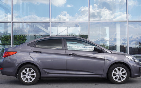 Hyundai Solaris II рестайлинг, 2011 год, 685 000 рублей, 4 фотография