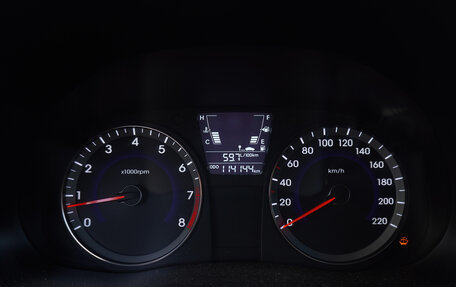 Hyundai Solaris II рестайлинг, 2011 год, 685 000 рублей, 13 фотография