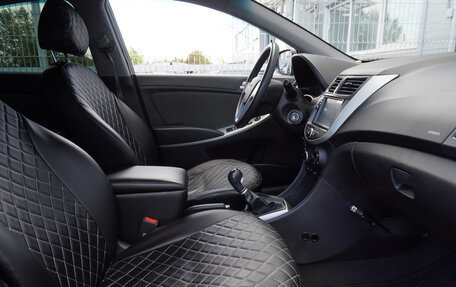 Hyundai Solaris II рестайлинг, 2011 год, 685 000 рублей, 18 фотография