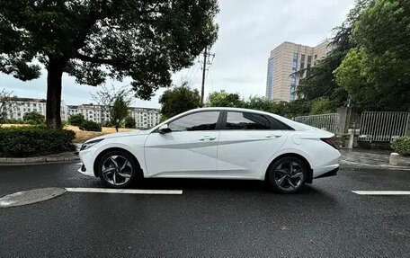 Hyundai Elantra, 2021 год, 1 089 000 рублей, 2 фотография