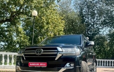Toyota Land Cruiser 200, 2018 год, 5 850 000 рублей, 1 фотография