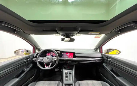Volkswagen Golf GTI, 2021 год, 2 666 369 рублей, 11 фотография