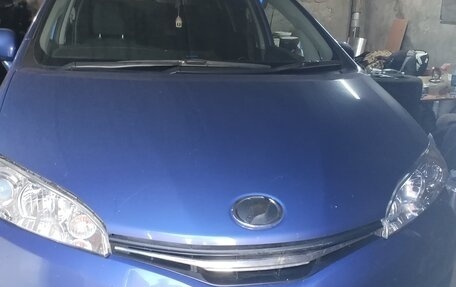 Toyota Wish II, 2014 год, 1 750 000 рублей, 2 фотография