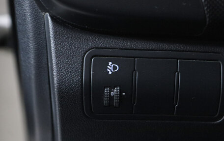 Hyundai Solaris II рестайлинг, 2011 год, 800 000 рублей, 14 фотография