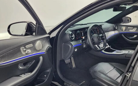 Mercedes-Benz E-Класс, 2022 год, 4 050 000 рублей, 9 фотография