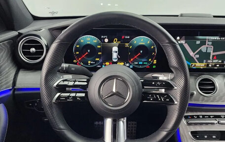 Mercedes-Benz E-Класс, 2022 год, 4 050 000 рублей, 12 фотография