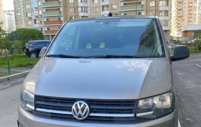 Volkswagen Multivan T6 рестайлинг, 2018 год, 4 260 000 рублей, 1 фотография