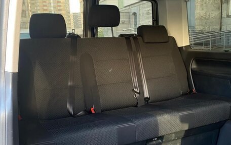 Volkswagen Multivan T6 рестайлинг, 2018 год, 4 260 000 рублей, 8 фотография