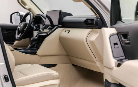 Toyota Land Cruiser, 2025 год, 8 100 000 рублей, 12 фотография
