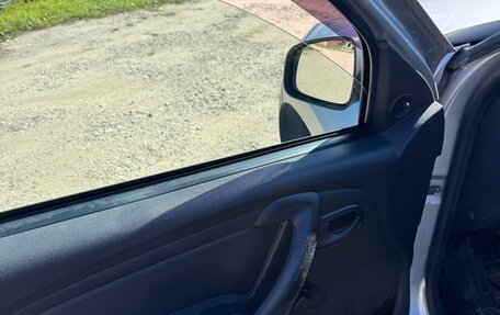 Renault Duster I рестайлинг, 2017 год, 860 000 рублей, 9 фотография