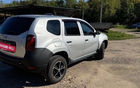 Renault Duster I рестайлинг, 2017 год, 860 000 рублей, 6 фотография