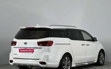 KIA Carnival III, 2019 год, 2 990 000 рублей, 5 фотография