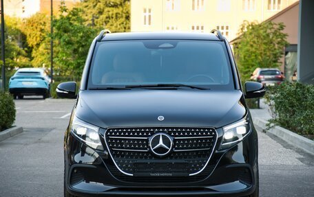 Mercedes-Benz V-Класс, 2025 год, 15 700 000 рублей, 2 фотография