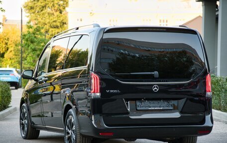 Mercedes-Benz V-Класс, 2025 год, 15 700 000 рублей, 13 фотография