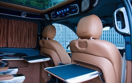 Mercedes-Benz V-Класс, 2025 год, 15 700 000 рублей, 23 фотография