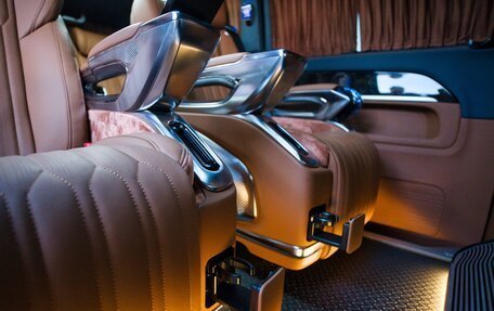 Mercedes-Benz V-Класс, 2025 год, 15 700 000 рублей, 28 фотография