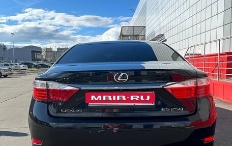 Lexus ES VII, 2013 год, 1 950 000 рублей, 10 фотография