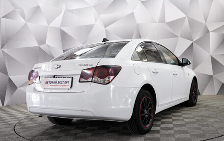 Chevrolet Cruze II, 2011 год, 686 000 рублей, 5 фотография