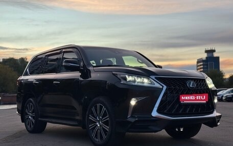 Lexus LX III, 2017 год, 8 500 000 рублей, 3 фотография