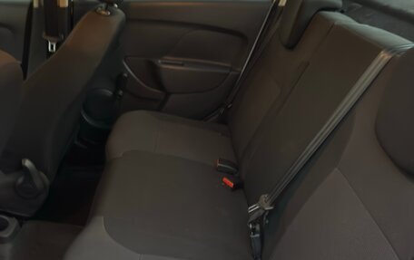 Renault Logan II, 2020 год, 800 000 рублей, 7 фотография