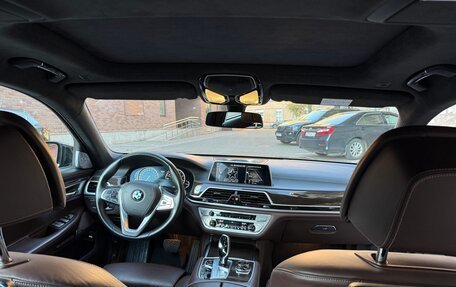 BMW 7 серия, 2016 год, 4 690 000 рублей, 10 фотография