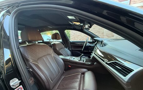 BMW 7 серия, 2016 год, 4 690 000 рублей, 11 фотография