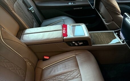 BMW 7 серия, 2016 год, 4 690 000 рублей, 13 фотография