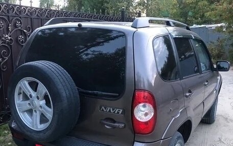 Chevrolet Niva I рестайлинг, 2013 год, 440 000 рублей, 3 фотография