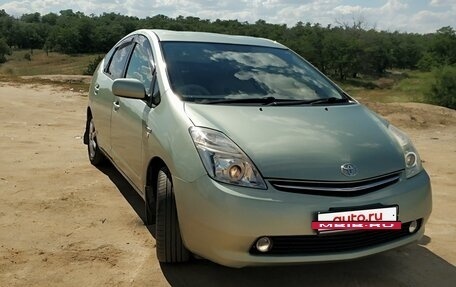 Toyota Prius, 2008 год, 900 000 рублей, 2 фотография