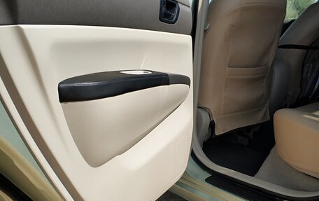 Toyota Prius, 2008 год, 900 000 рублей, 14 фотография