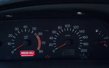 Chevrolet Niva I рестайлинг, 2003 год, 300 000 рублей, 9 фотография