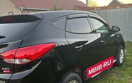 Hyundai Tucson III, 2009 год, 1 250 000 рублей, 1 фотография