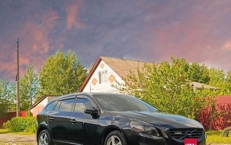 Volvo V60 I, 2013 год, 1 300 000 рублей, 2 фотография