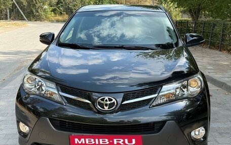 Toyota RAV4, 2012 год, 1 800 000 рублей, 2 фотография