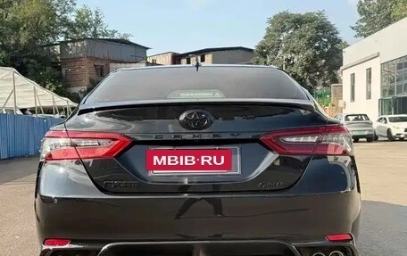 Toyota Camry, 2022 год, 2 750 000 рублей, 5 фотография